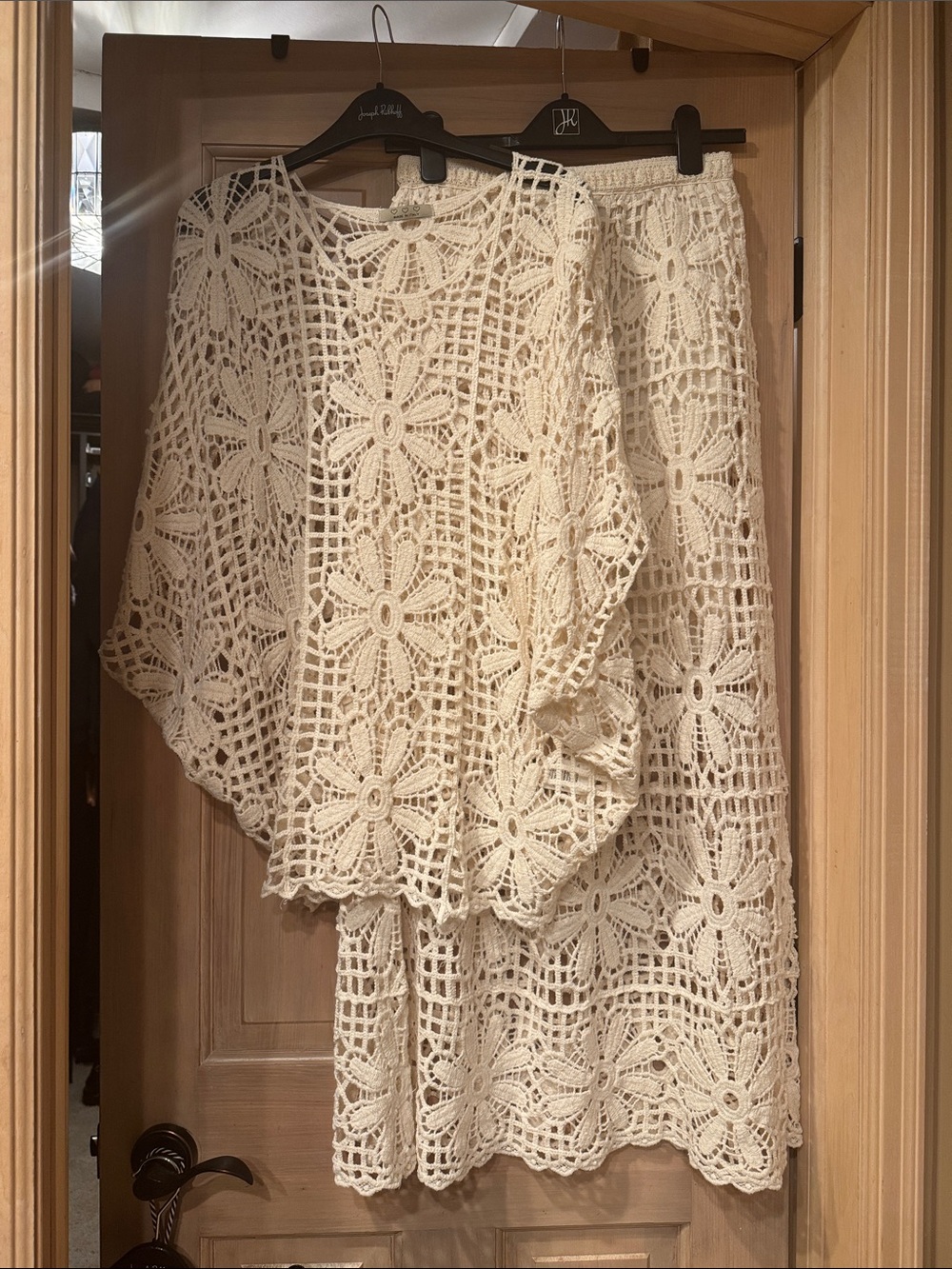 NWOT - GORGEOUS!! Made In Italy Bohemian Crochet To and Midi Skirt in Cream